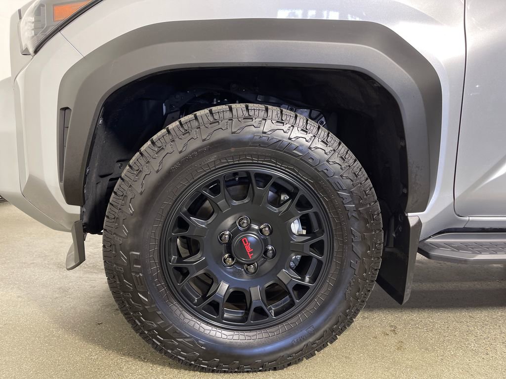 Certified 2025 Toyota 4Runner TRD Off-Road Premium AWD/4WD image 11