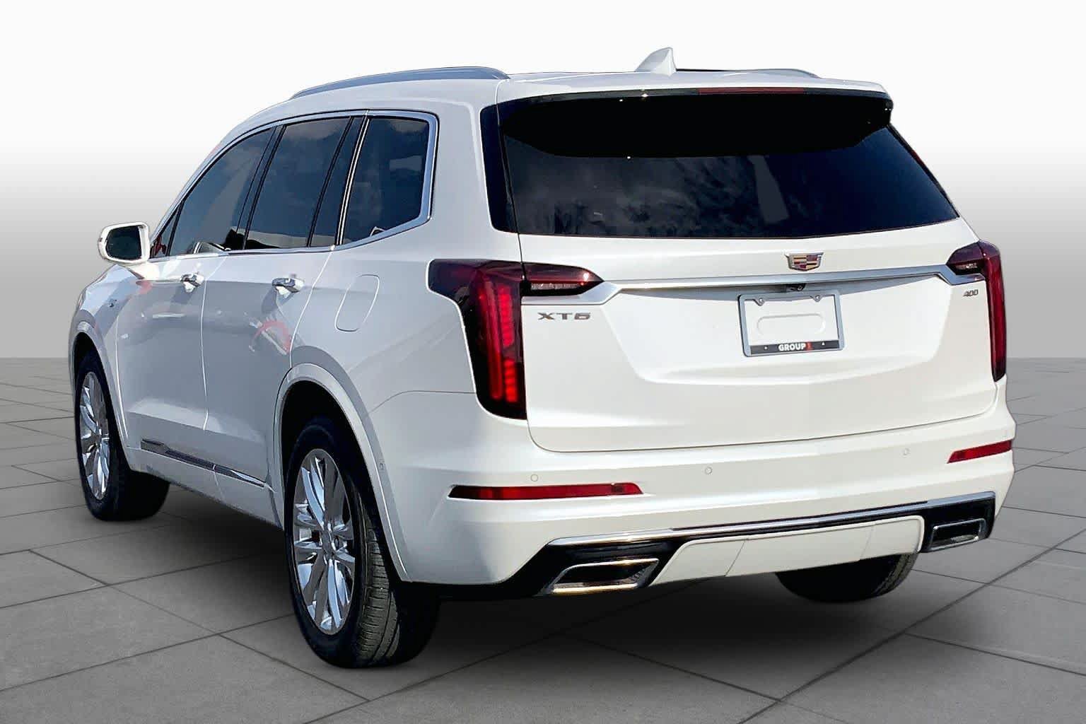 Used 2020 Cadillac XT6 Premium Luxury FWD image 12