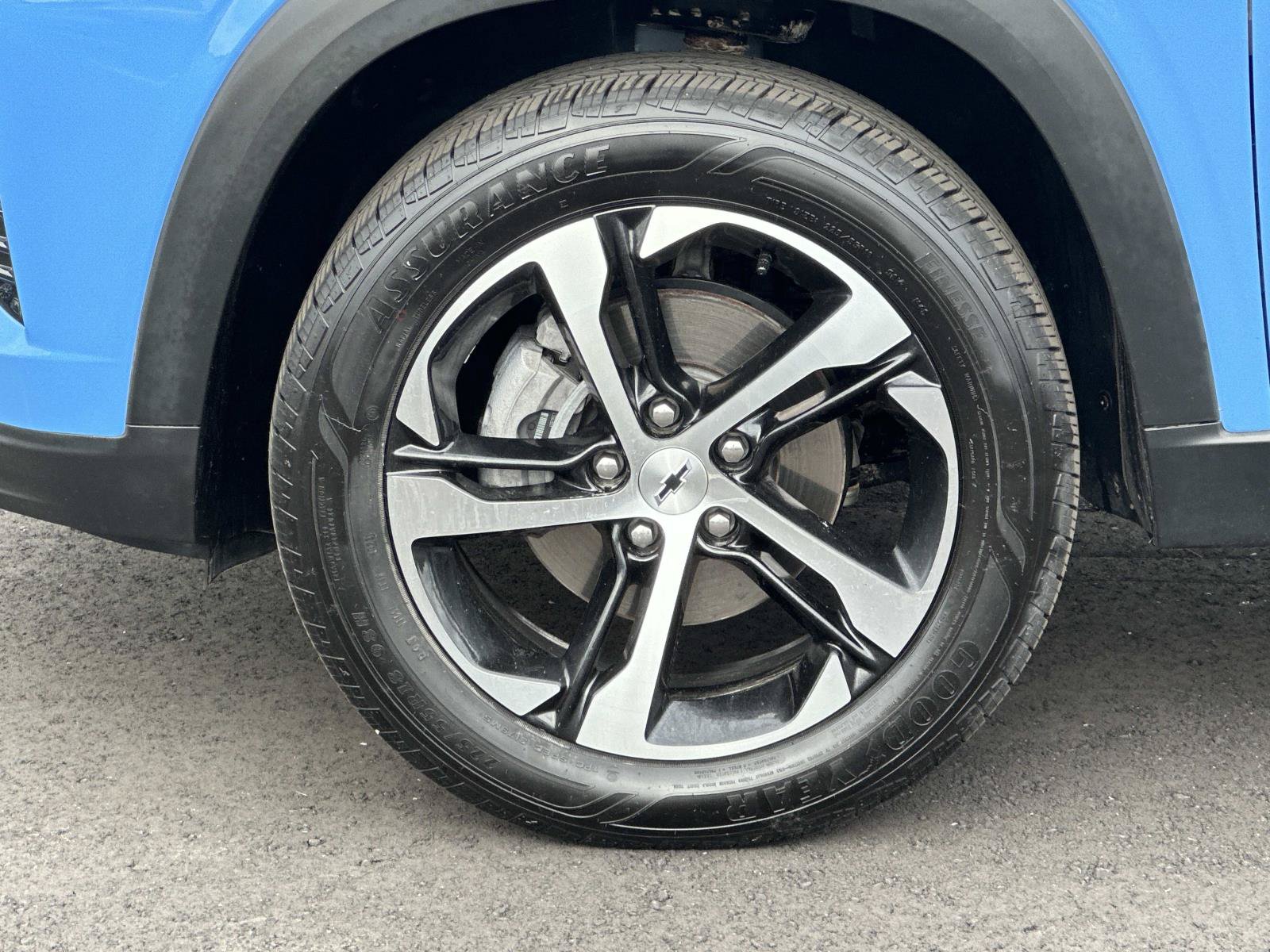 Certified 2024 Chevrolet Trax RS w/ Driver Confidence Package FWD image 8