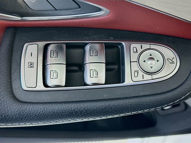 Certified 2018 Mercedes-Benz C 300 4MATIC Sedan image 17