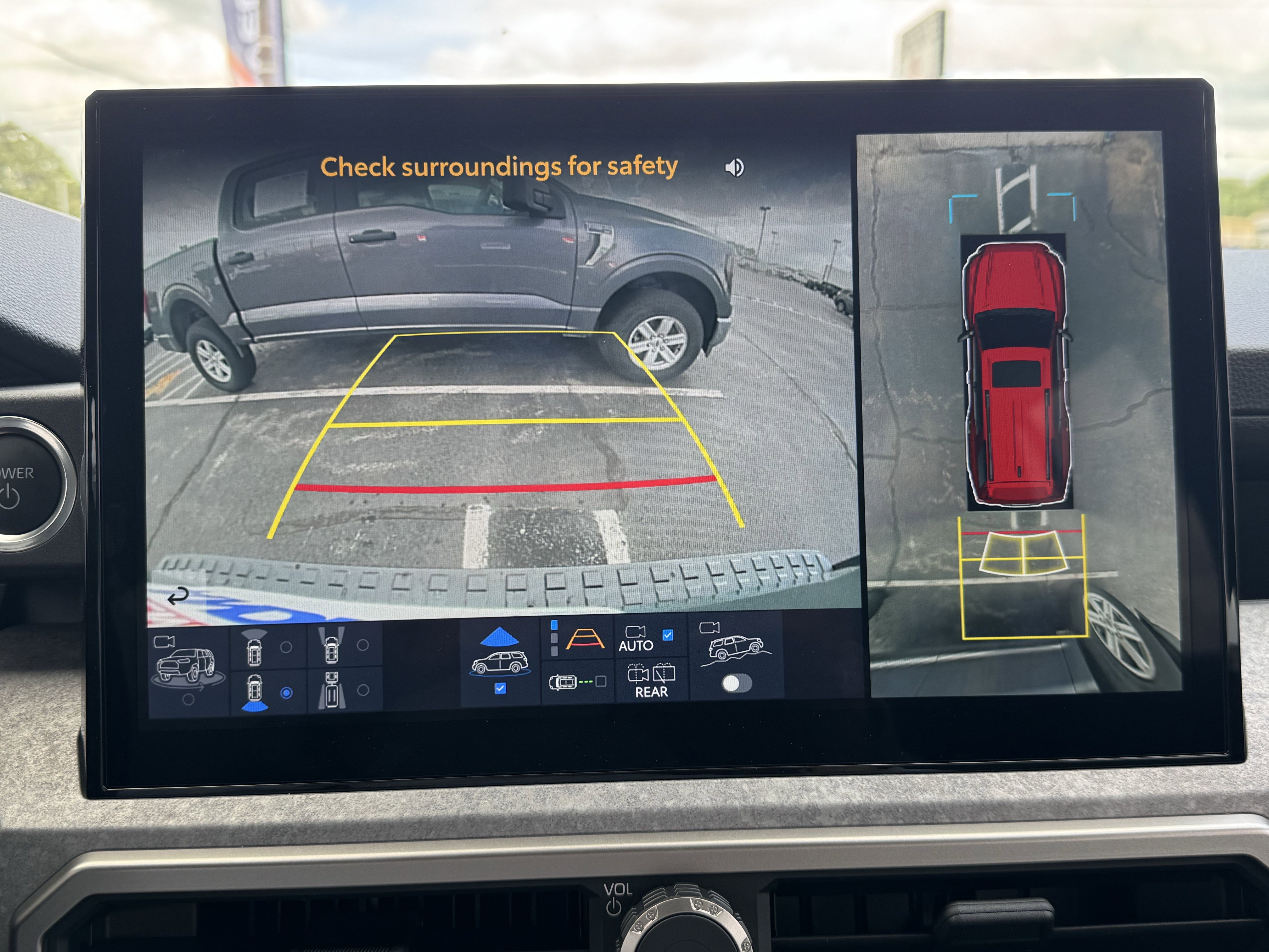 Used 2025 Toyota 4Runner Trailhunter image 20