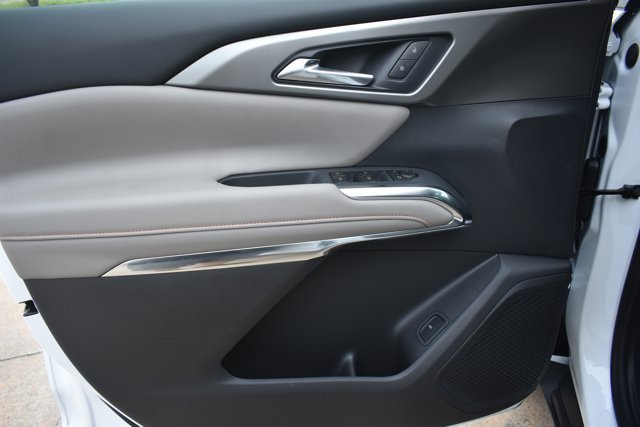 New 2026 Chevrolet Traverse LT w/ Midnight/Sport Edition FWD image 11
