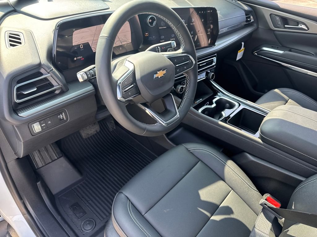 New 2026 Chevrolet Traverse LT w/ Sun and Wheel Package image 14