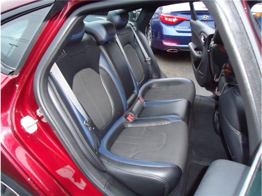 Used 2015 Chrysler 200 S w/ Navigation & Sound Group I image 14