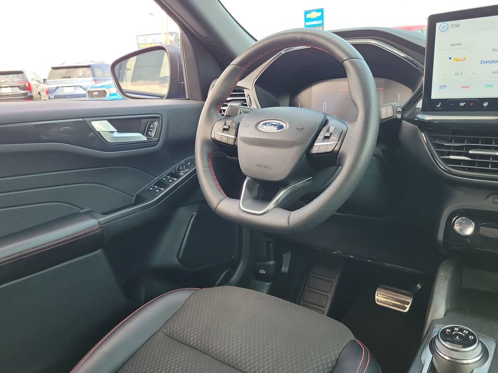 Certified 2023 Ford Escape ST-Line w/ Tech Pack #1 AWD/4WD image 13
