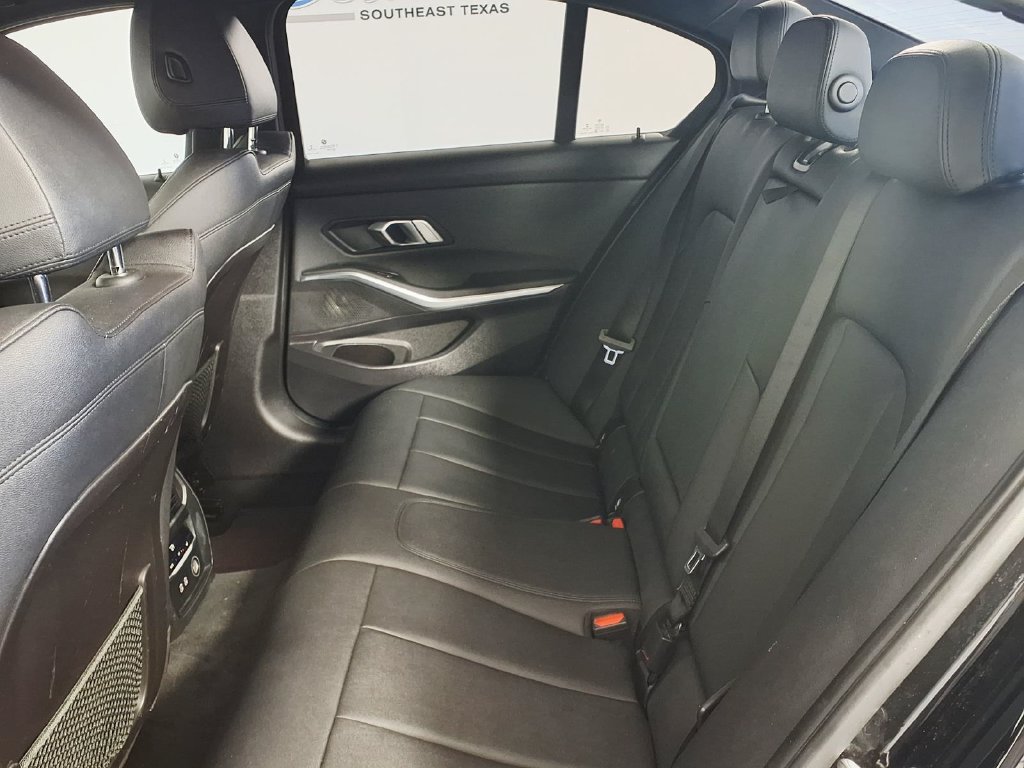 Used 2020 BMW 330i Sedan w/ Convenience Package RWD image 14