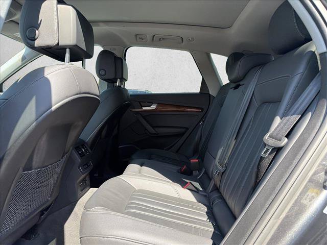 Used 2023 Audi Q5 2.0T Premium Plus AWD/4WD image 23