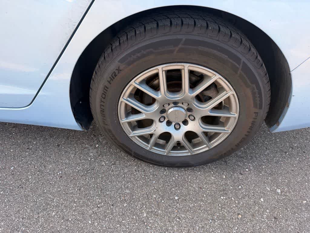Used 2011 Hyundai Elantra Limited FWD image 18