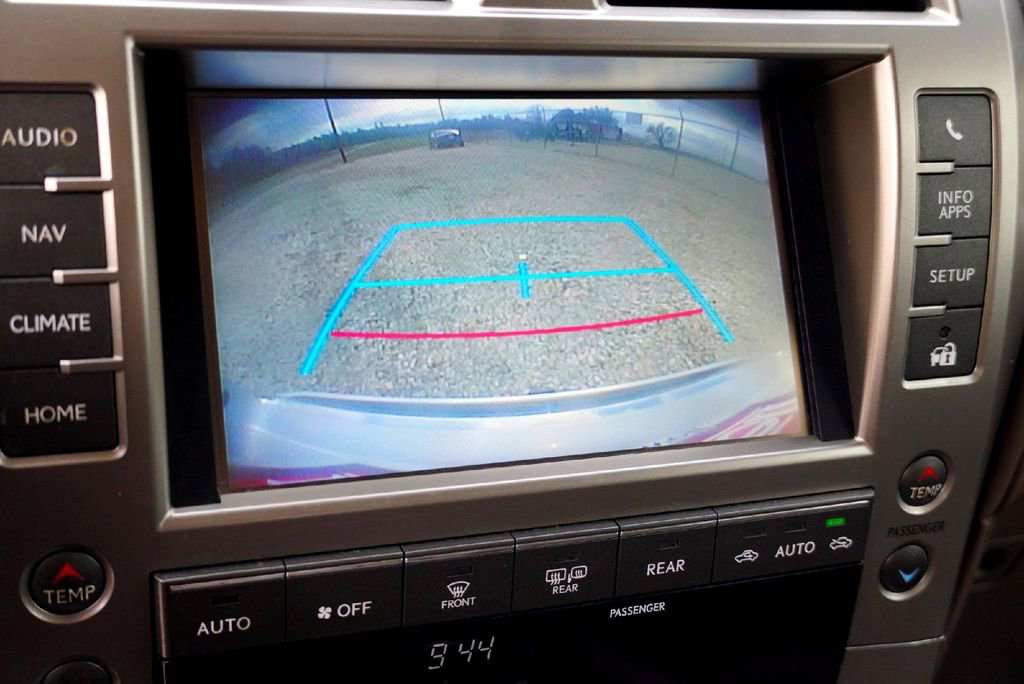 Used 2017 Lexus GX 460 image 14