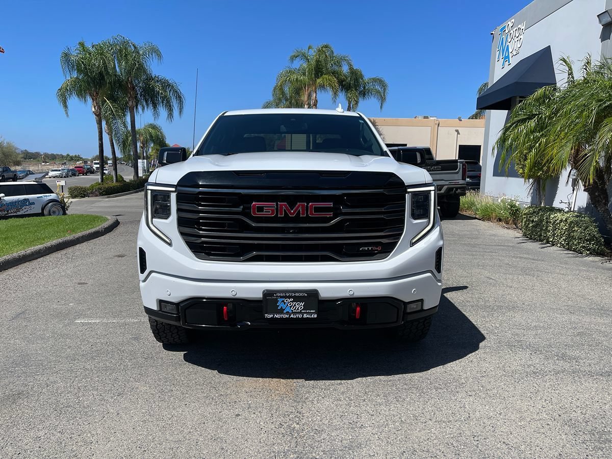 Used 2025 GMC Sierra 1500 AT4 AWD/4WD image 2