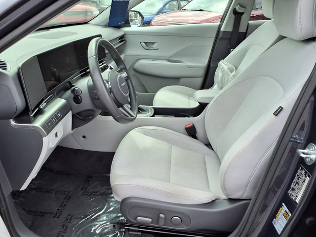 Certified 2025 Hyundai Kona SEL FWD image 15