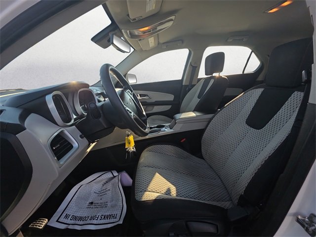 Used 2015 Chevrolet Equinox LS image 9