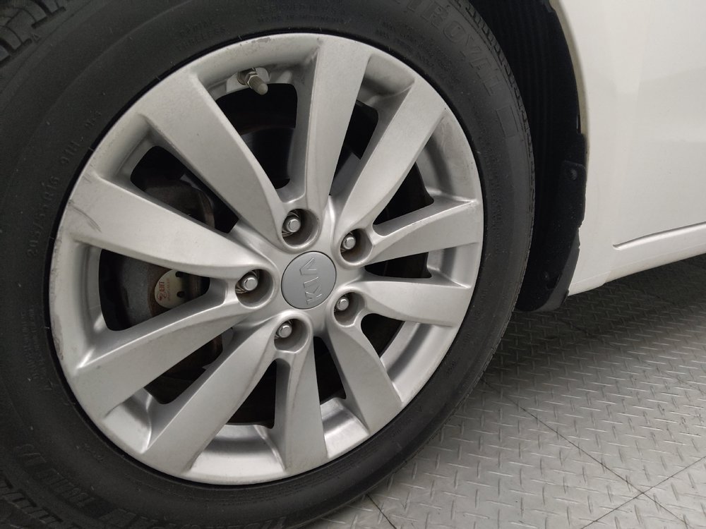 Used 2014 Kia Forte EX FWD image 31