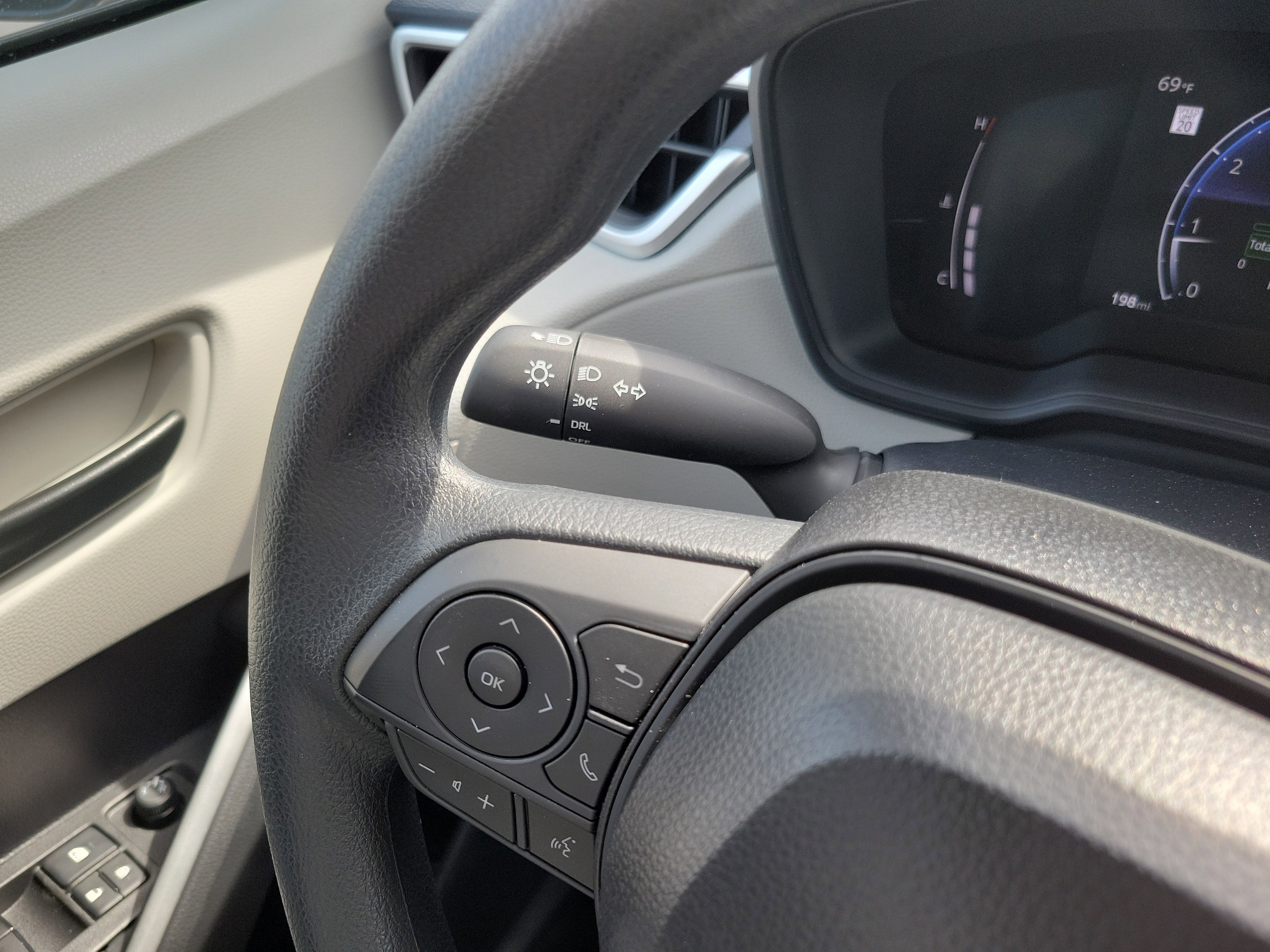 New 2026 Toyota Corolla Cross L image 23