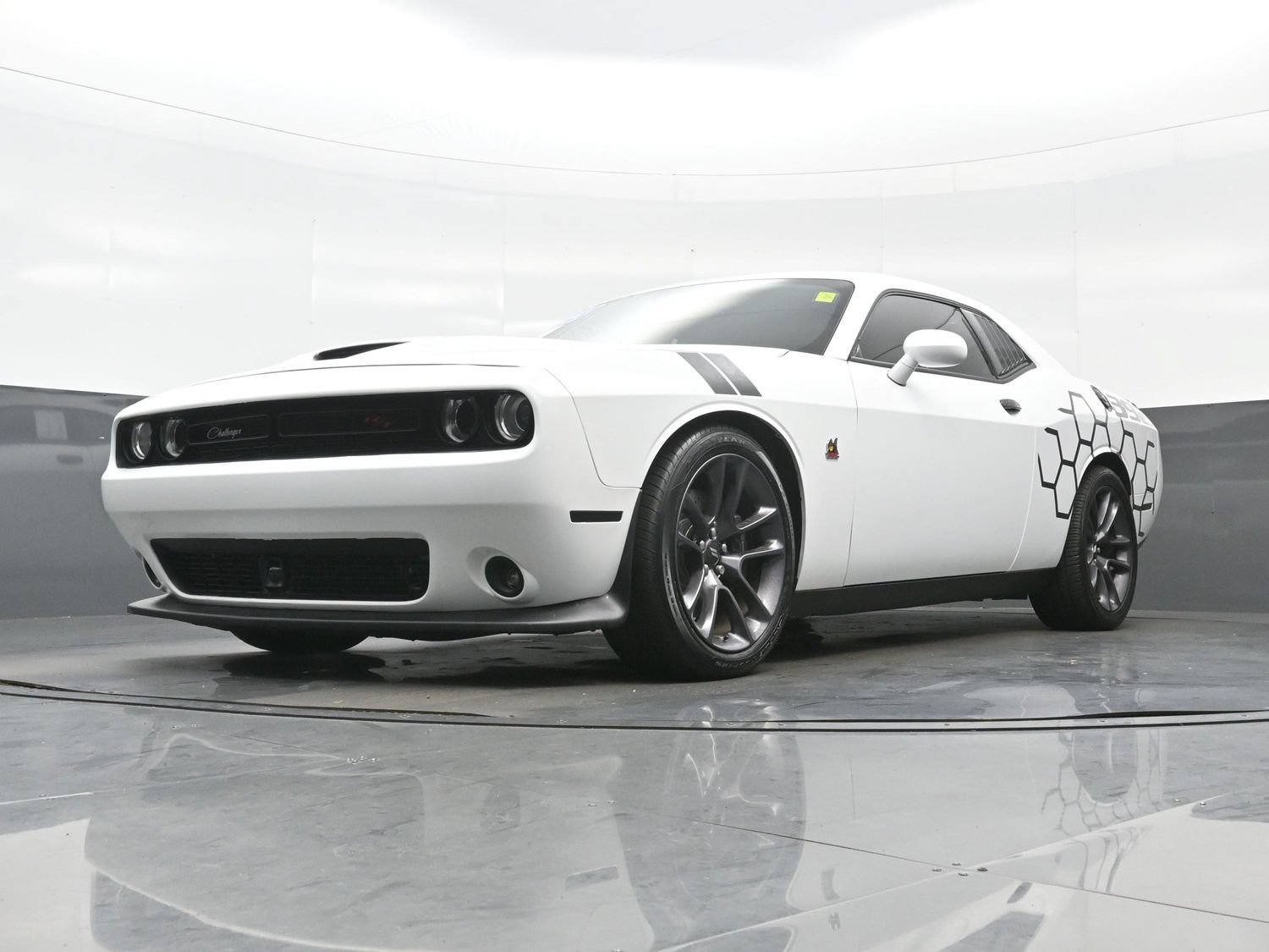 Used 2023 Dodge Challenger R/T Scat Pack w/ Plus Package RWD image 29