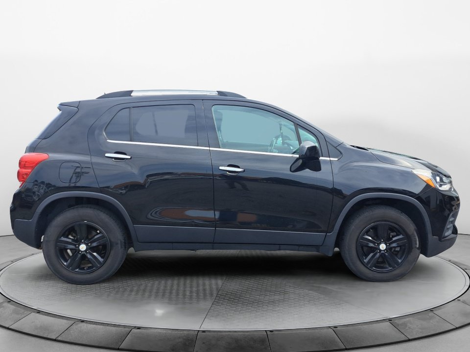 Used 2019 Chevrolet Trax LT w/ LT Convenience Package AWD/4WD image 7