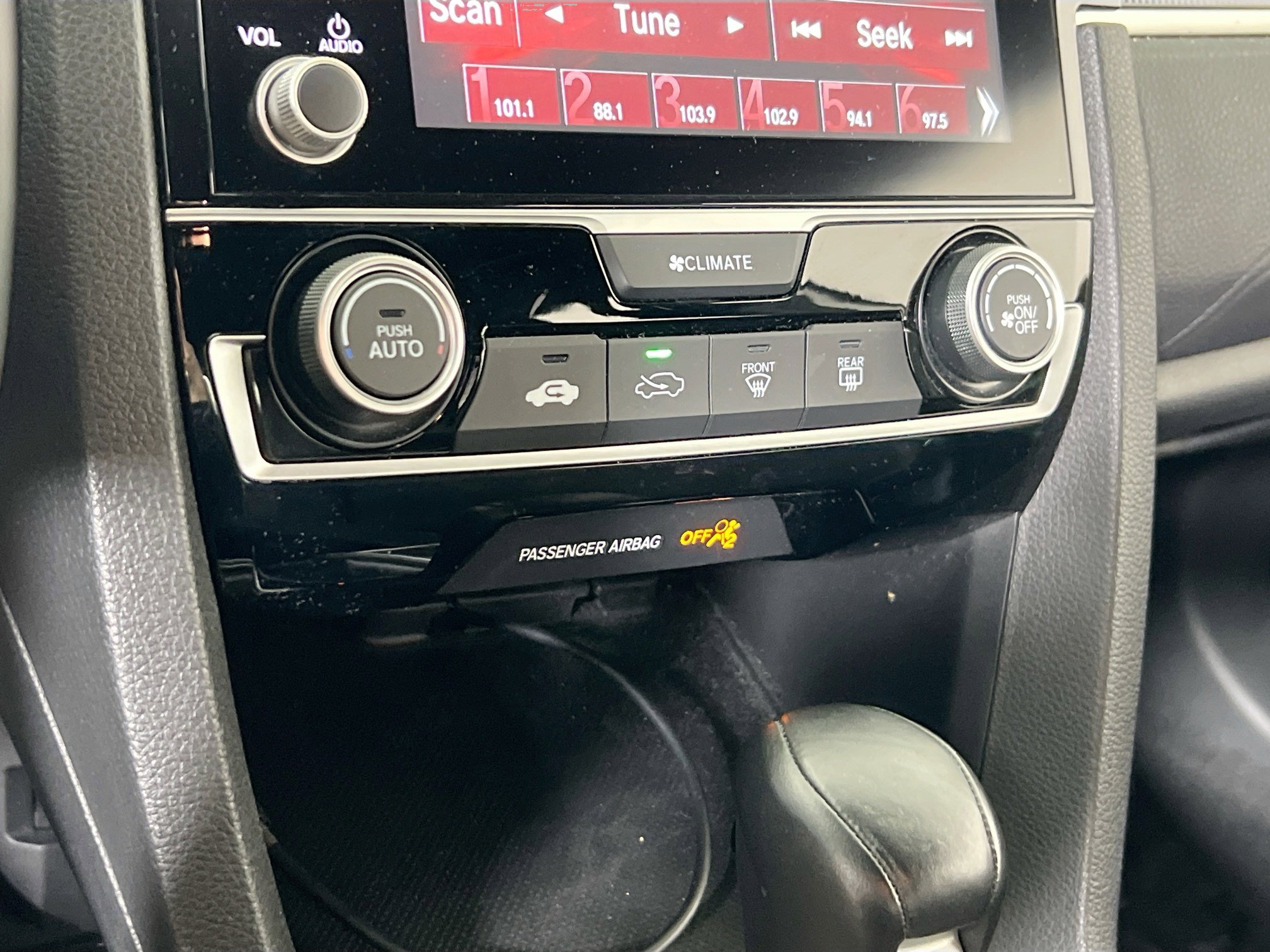 Used 2019 Honda Civic Sport image 15