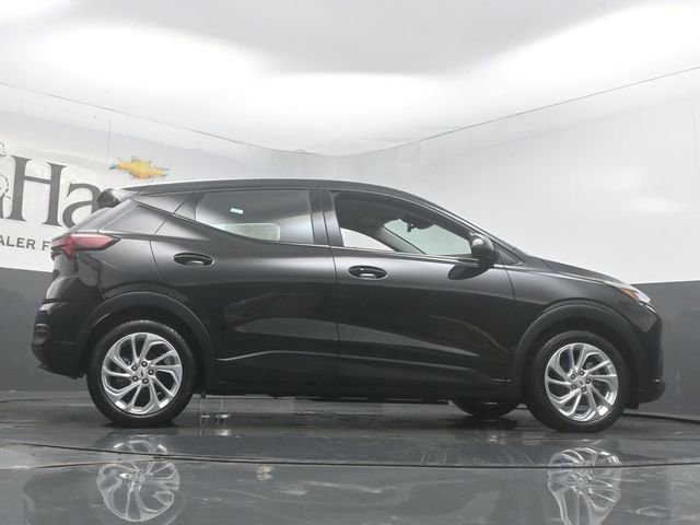 New 2027 Chevrolet Bolt LT w/ Comfort Package FWD image 31