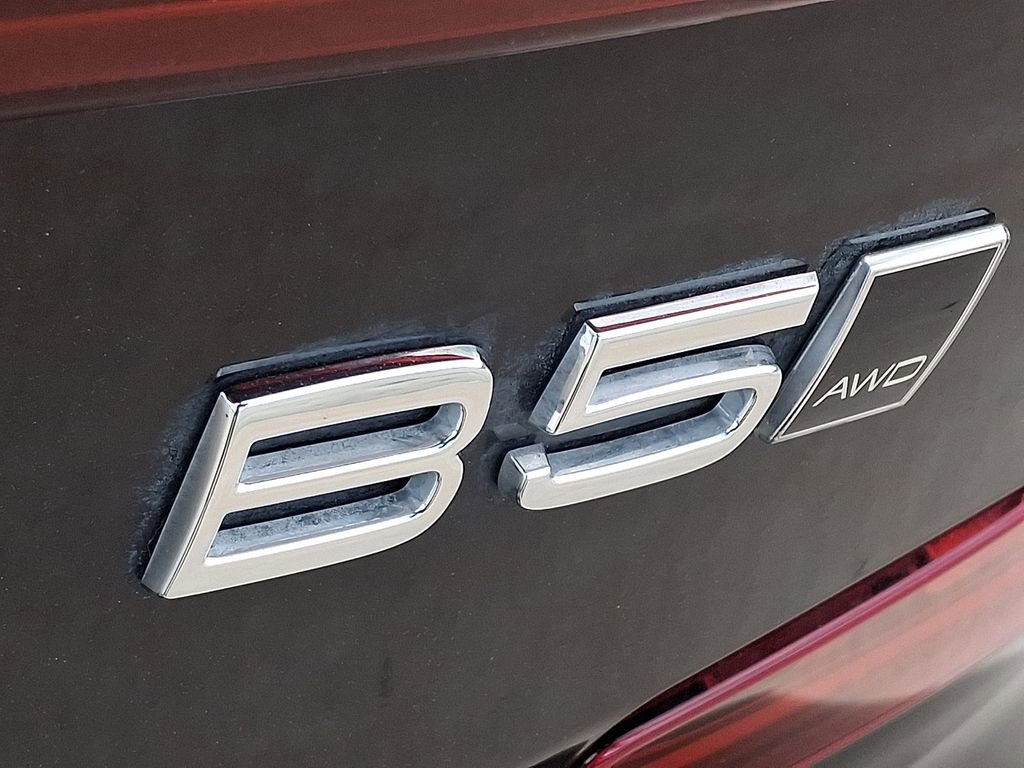 Used 2024 Volvo S60 B5 Core image 30