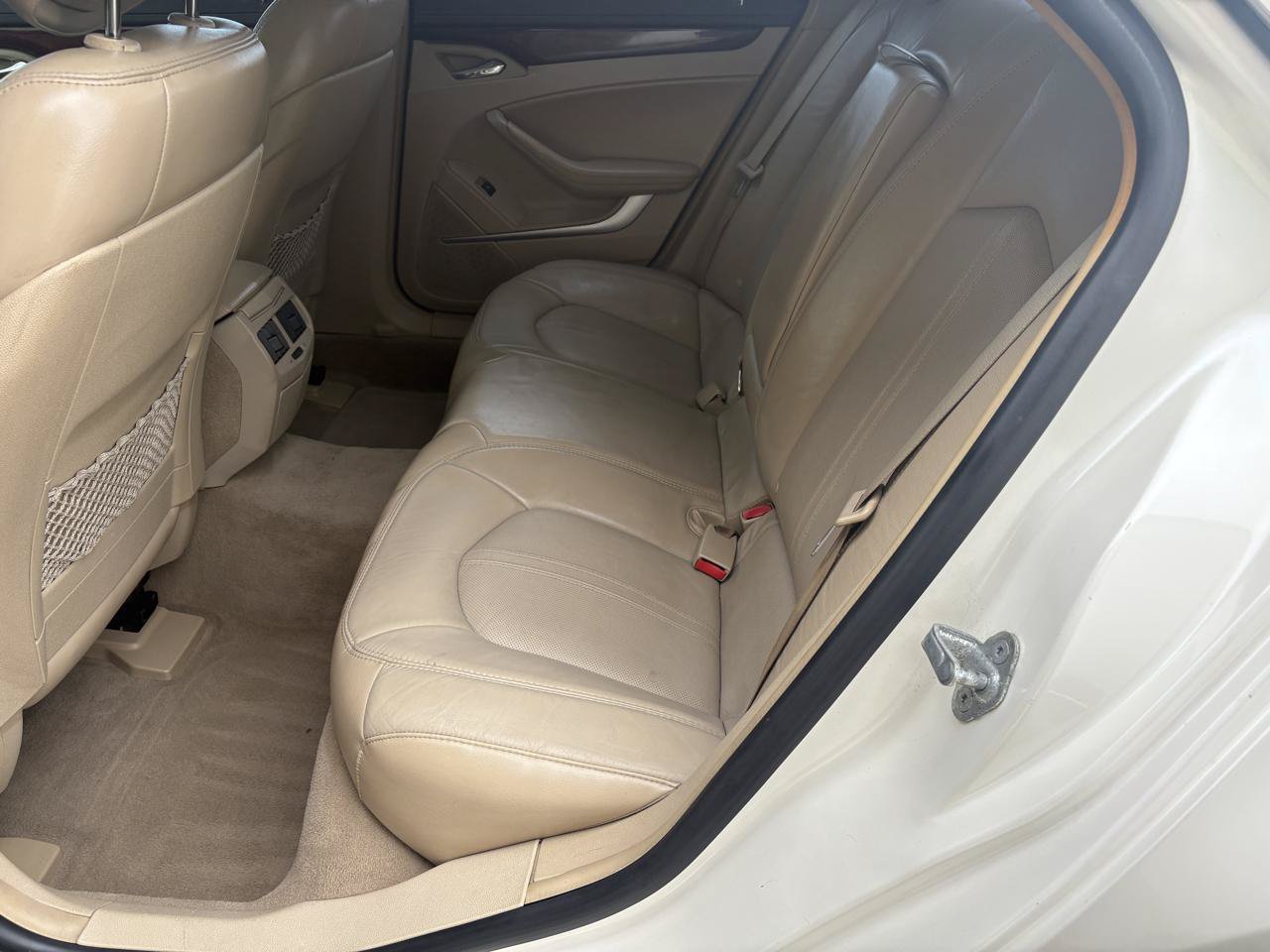 Used 2011 Cadillac CTS Luxury RWD image 11