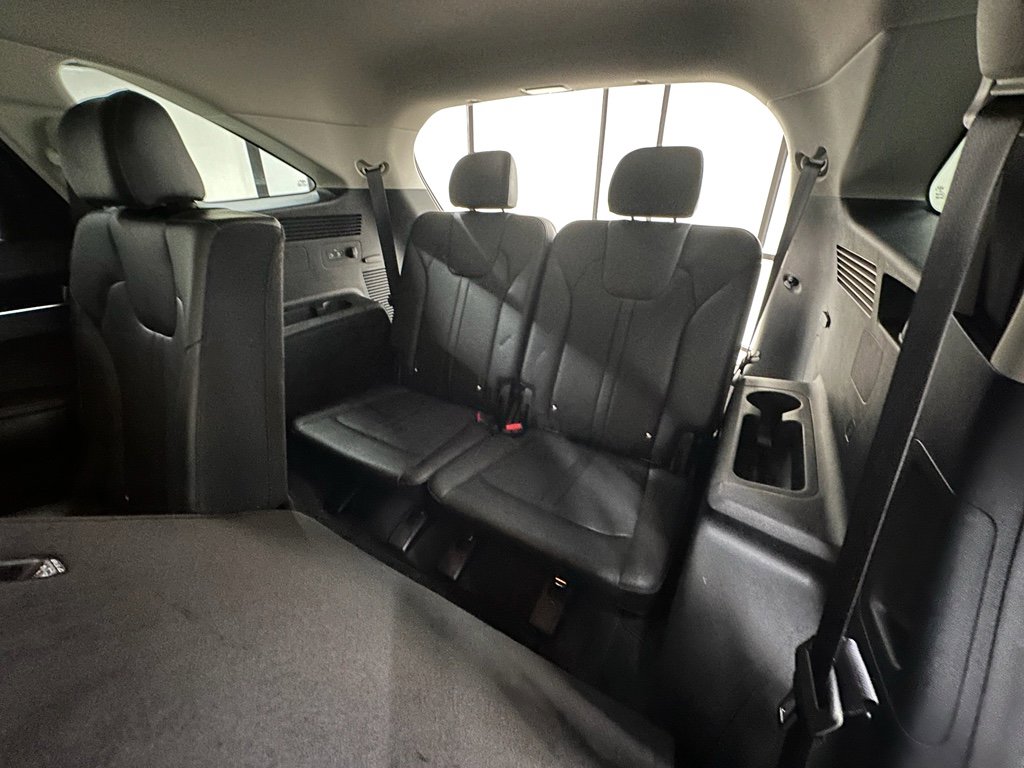 Used 2024 Kia Sorento S image 24