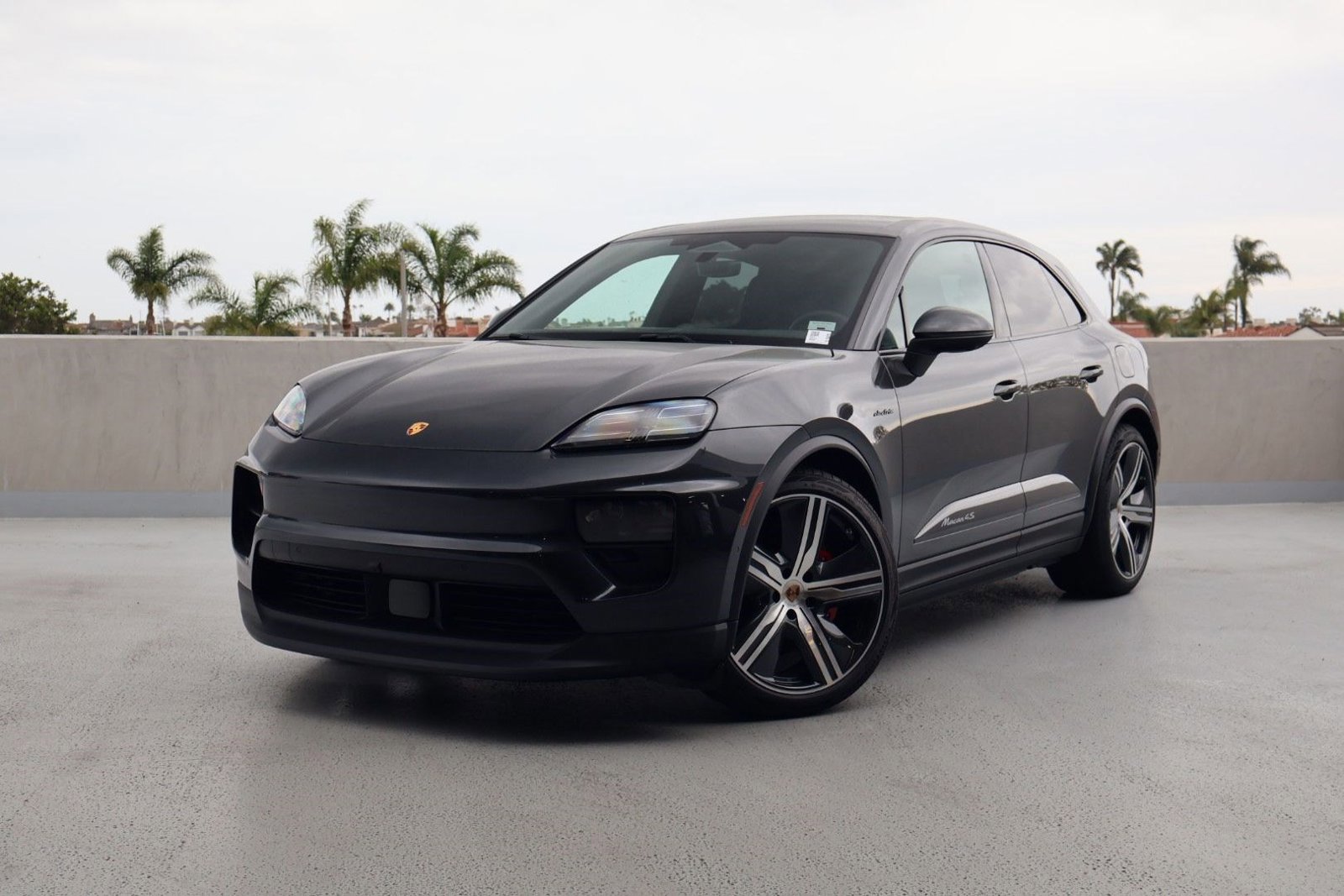 New 2025 Porsche Macan 4S Electric