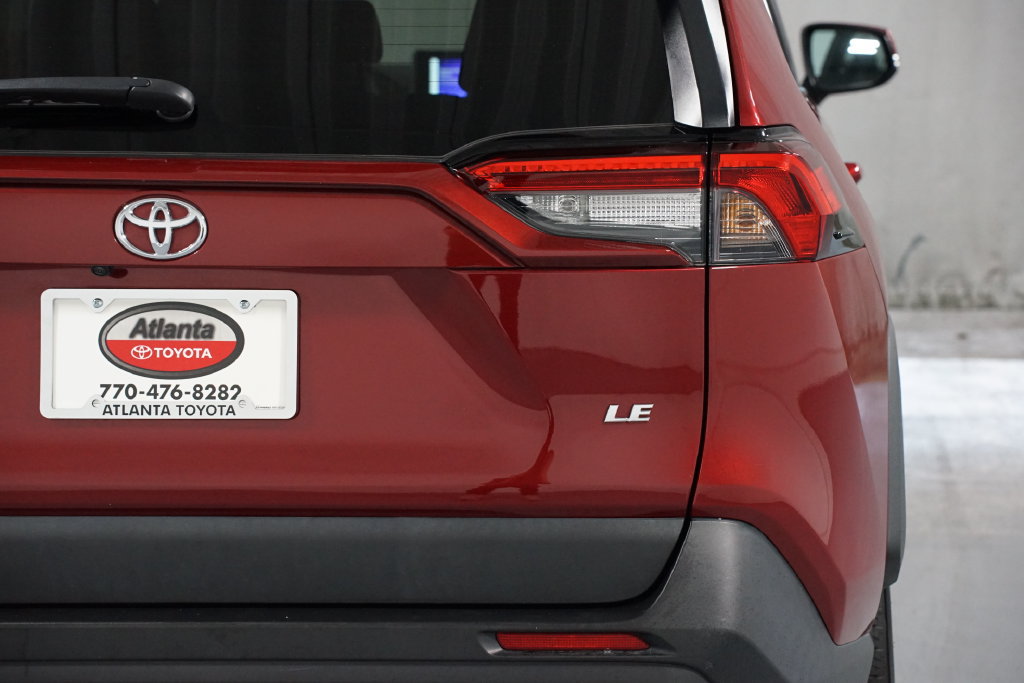 Certified 2025 Toyota RAV4 LE FWD image 10
