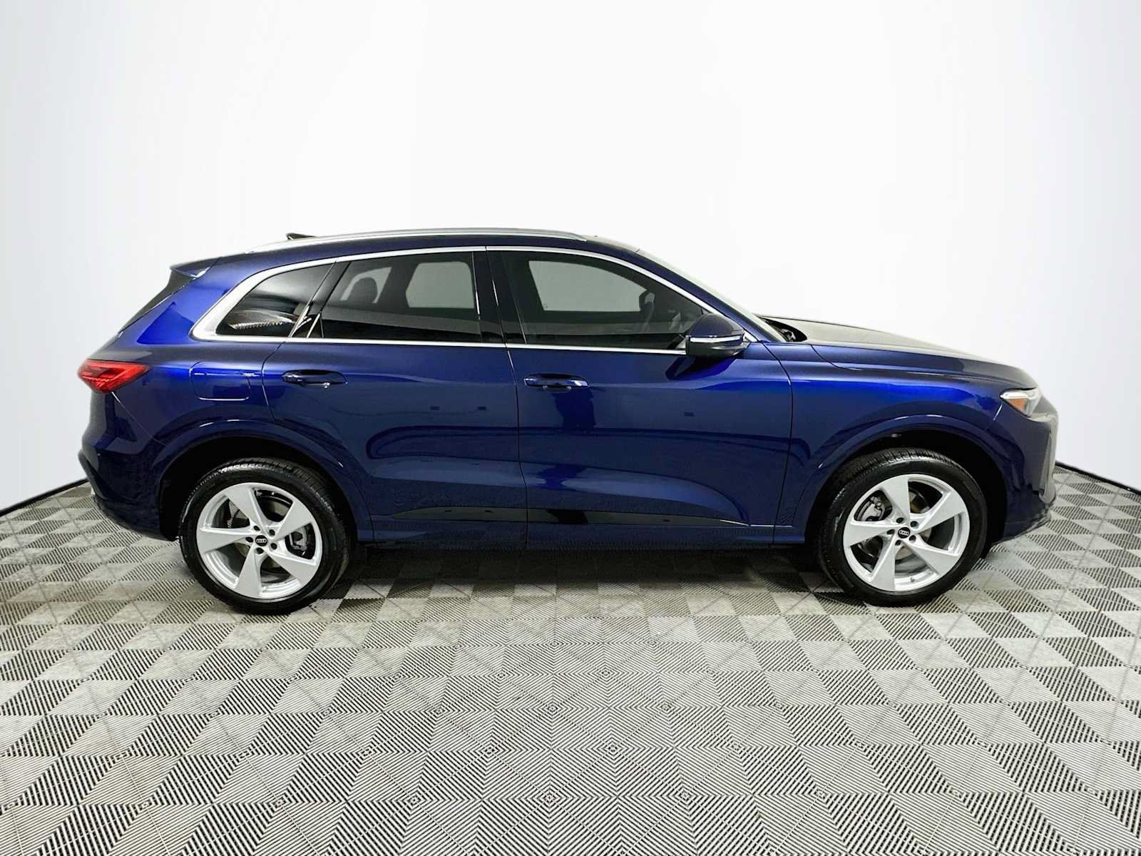 New 2026 Audi Q5 Premium Plus AWD/4WD image 8