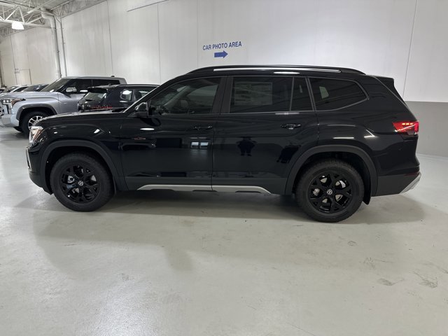 New 2026 Volkswagen Atlas Peak Edition image 5