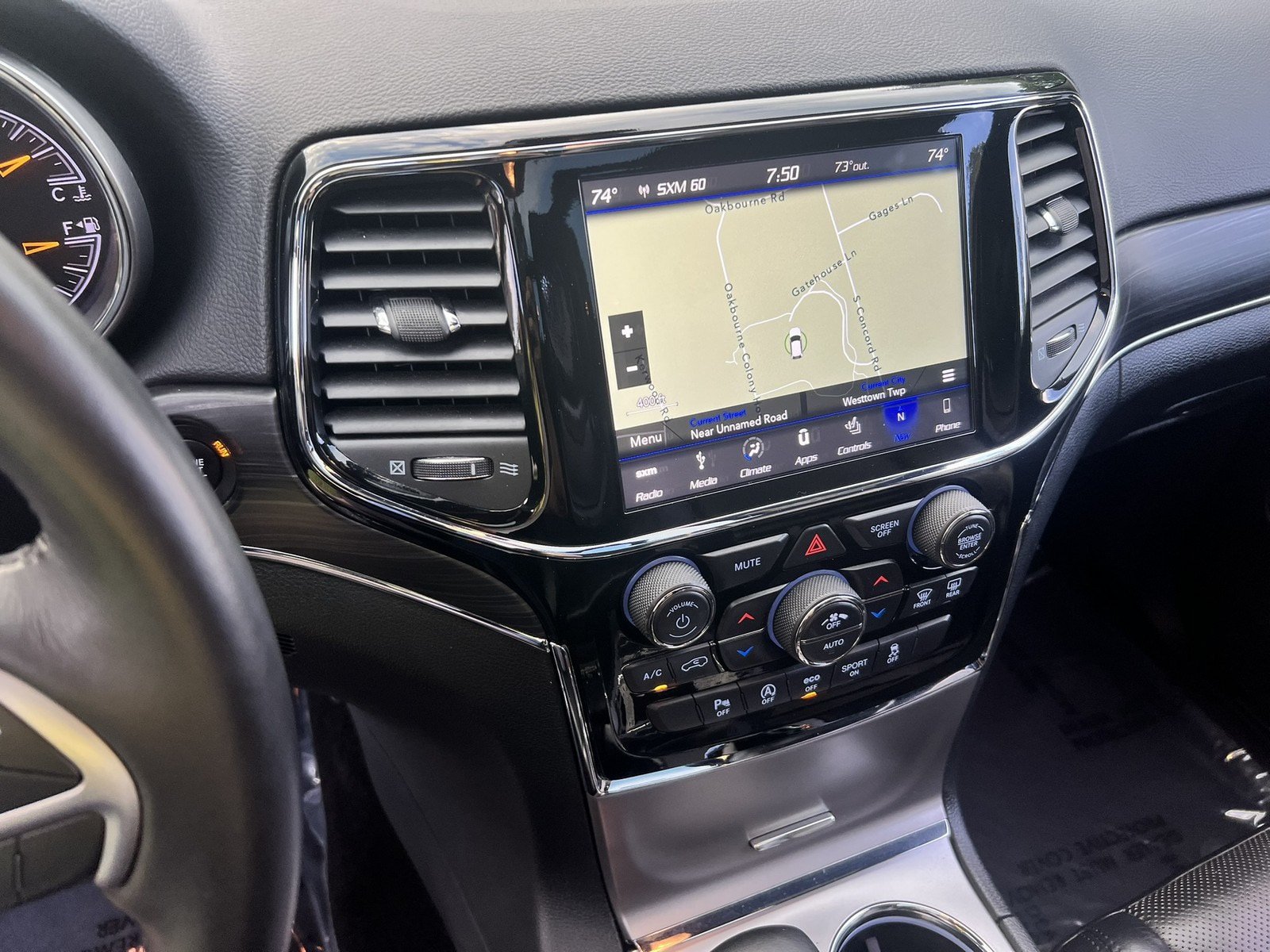 Used 2019 Jeep Grand Cherokee Limited w/ Luxury Group II AWD/4WD image 22