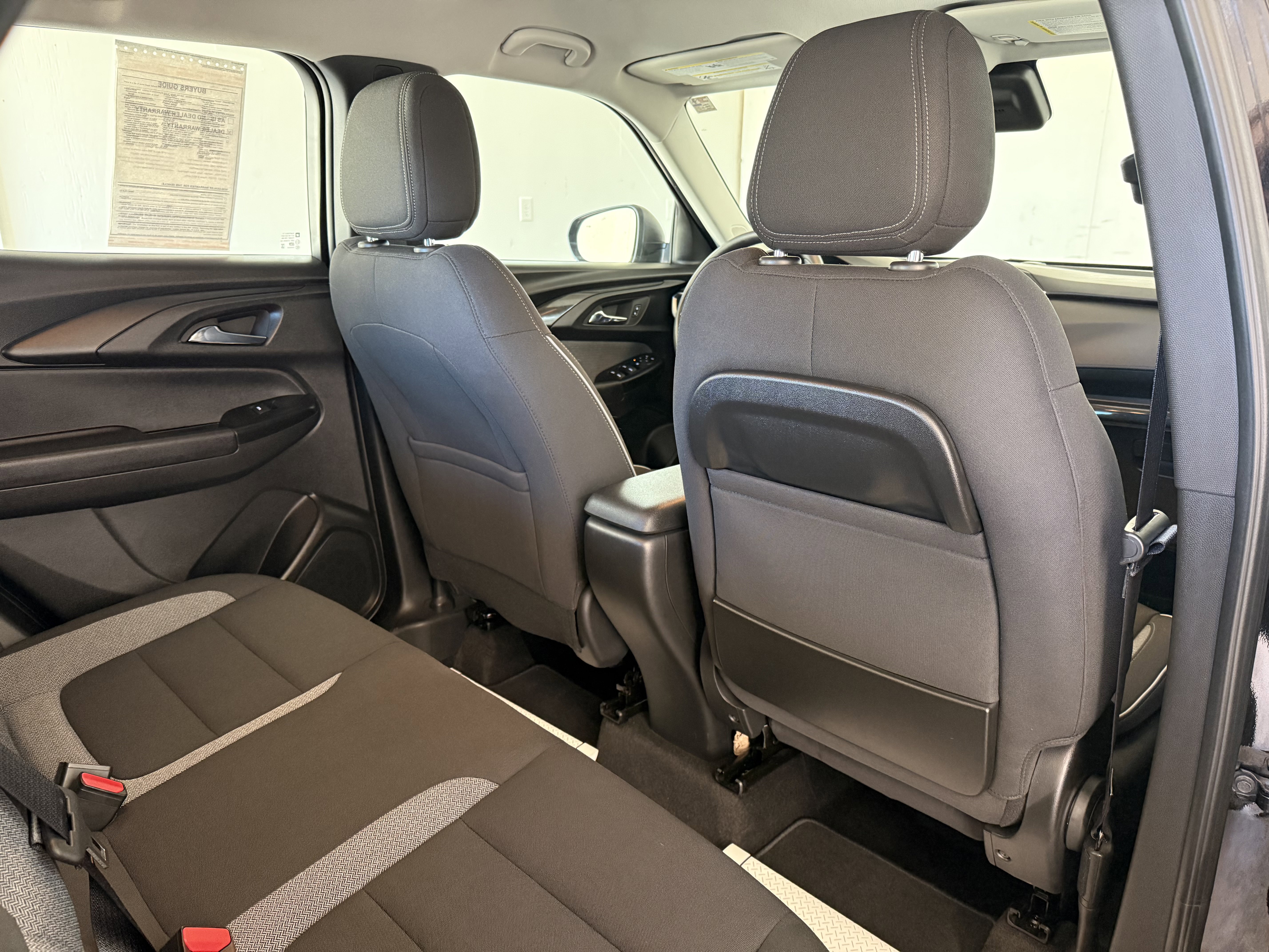 Used 2022 Chevrolet TrailBlazer LS image 29