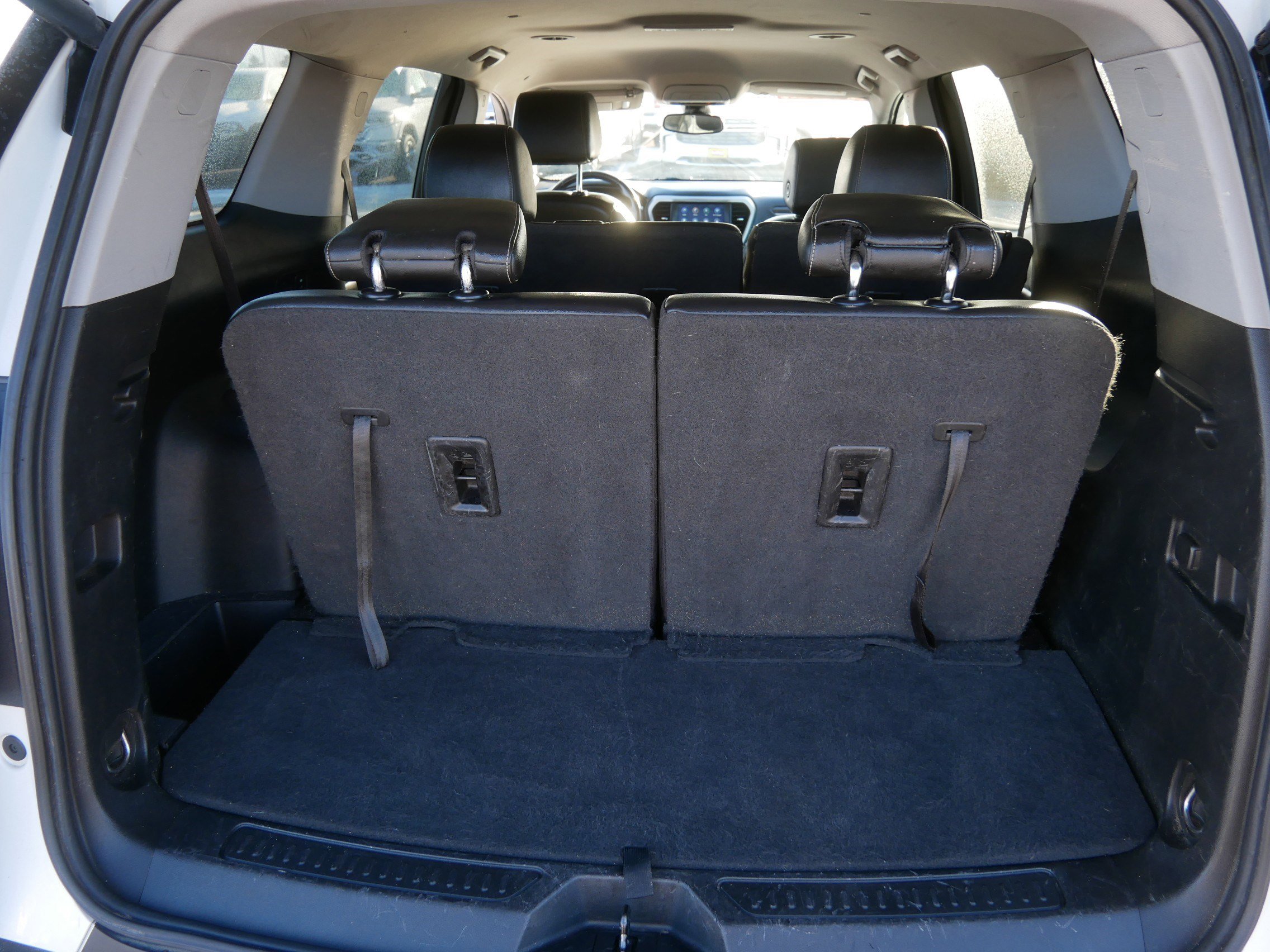 Used 2021 GMC Acadia SLT image 18