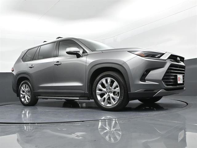 Certified 2025 Toyota Grand Highlander AWD image 30