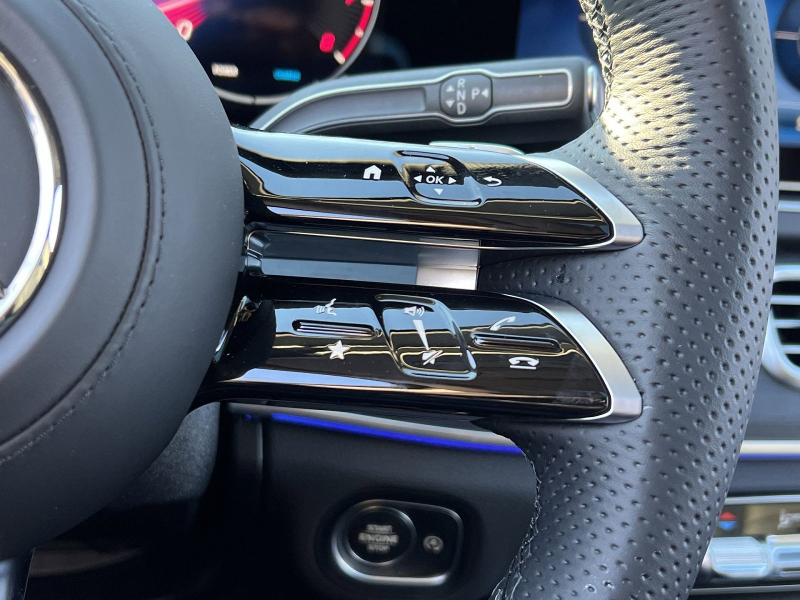 New 2026 Mercedes-Benz GLS 450 4MATIC image 31