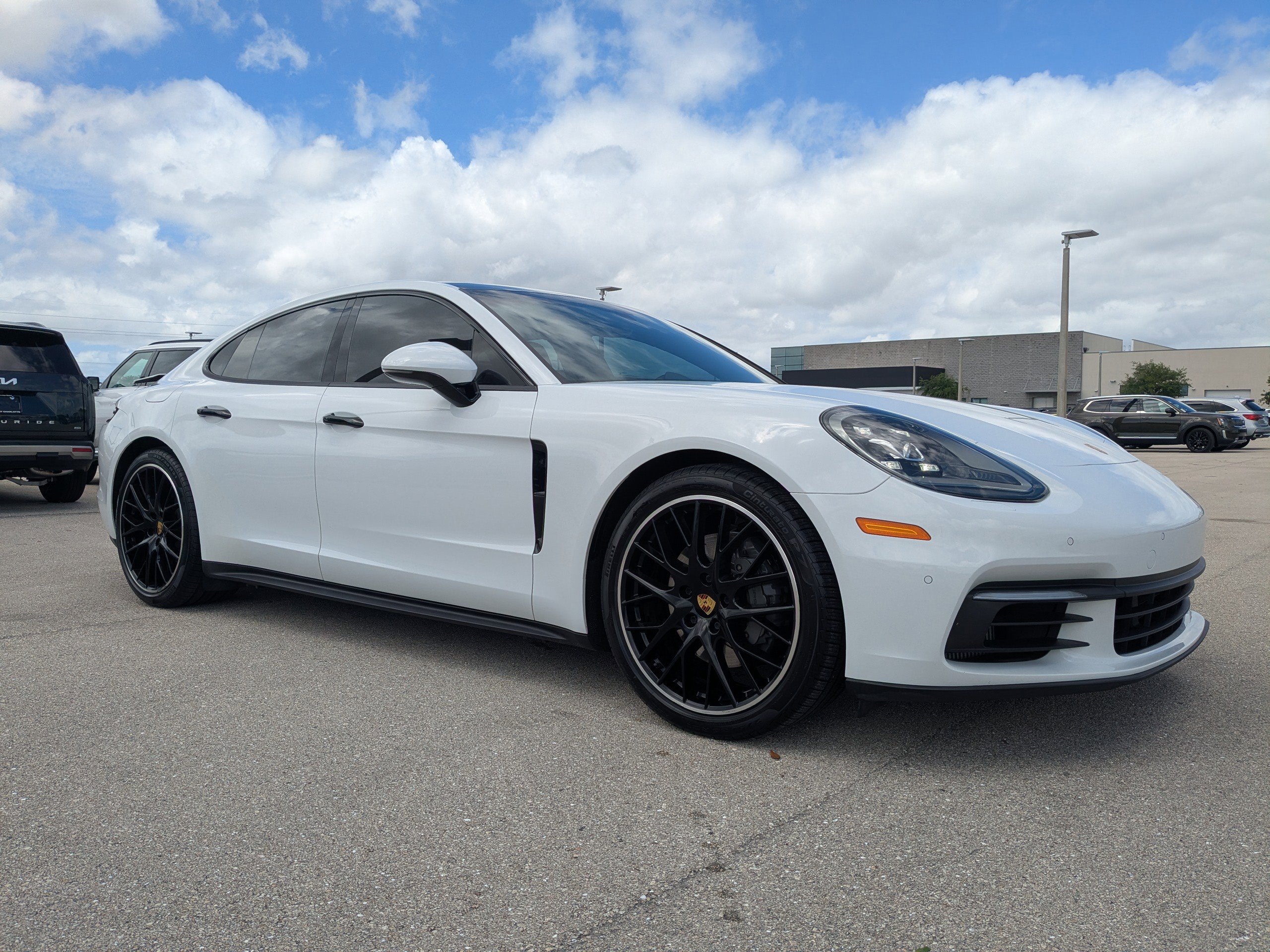 Used 2018 Porsche Panamera 4S w/ Premium Package Plus image 2