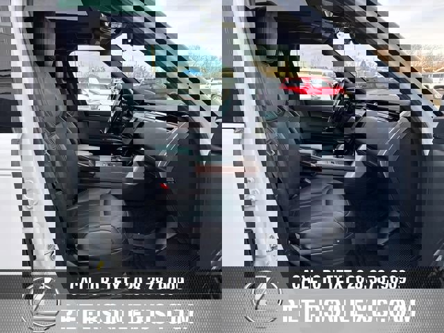 Used 2023 Land Rover Range Rover Long Wheelbase SE image 13