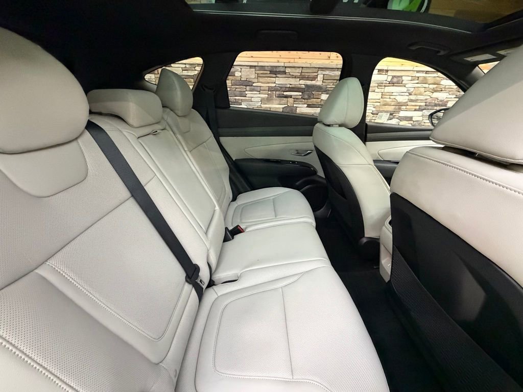 Certified 2025 Hyundai Tucson Limited image 32