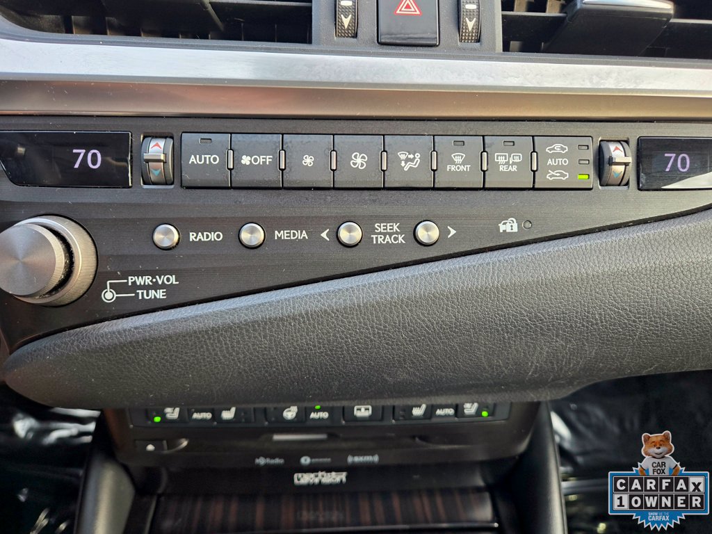 Used 2021 Lexus ES 300h Ultra Luxury w/ Accessory Package FWD image 44