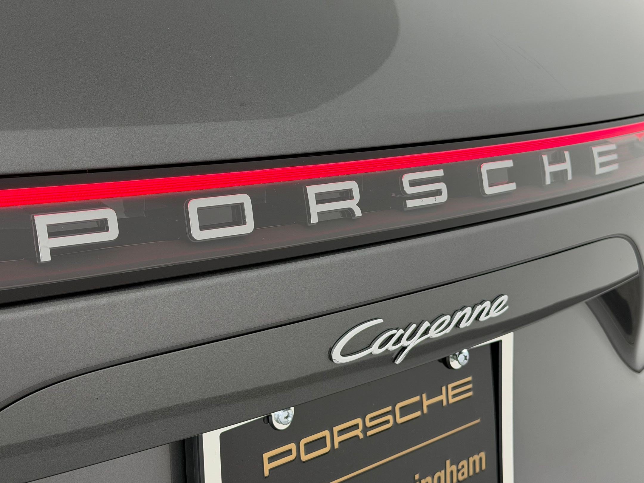 Certified 2023 Porsche Cayenne AWD/4WD image 32