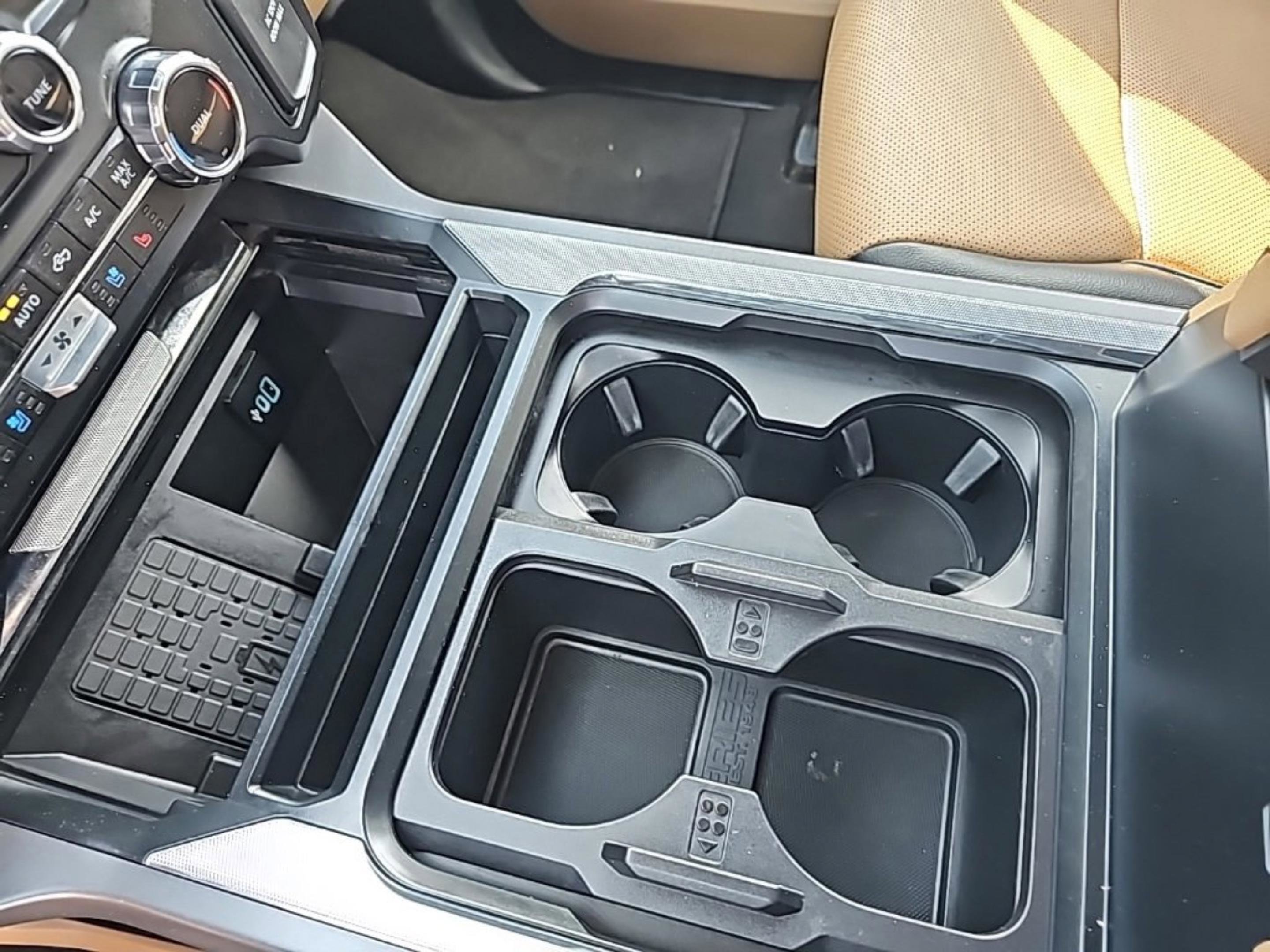 Used 2024 Ford F450 Lariat w/ Chrome Package image 29