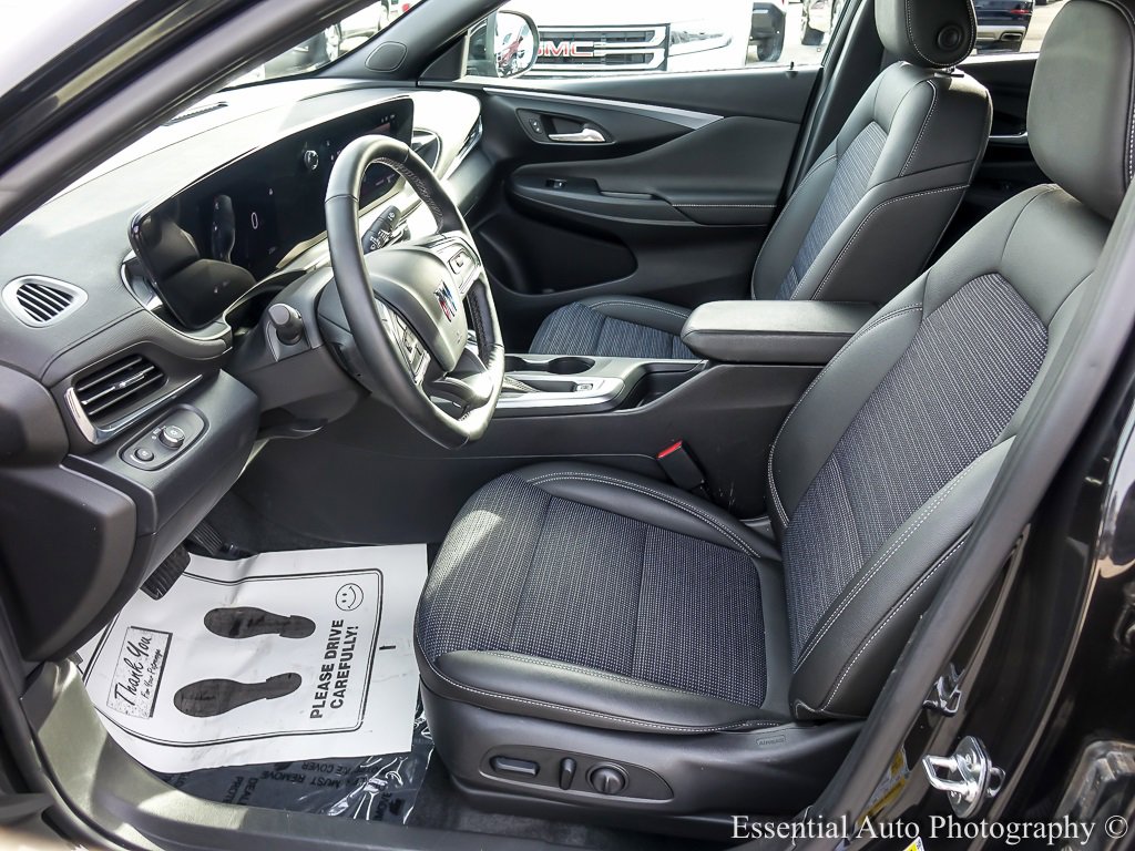 Used 2025 Buick Envista Preferred w/ Convenience I Package image 9