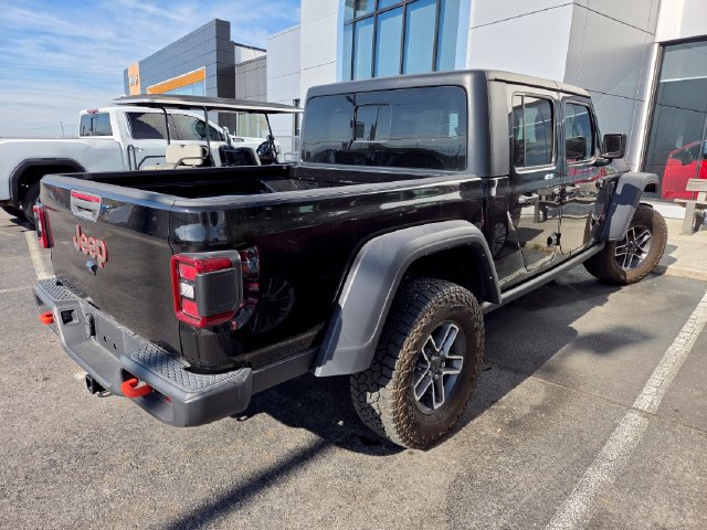 Used 2024 Jeep Gladiator Mojave w/ Convenience Group AWD/4WD image 7