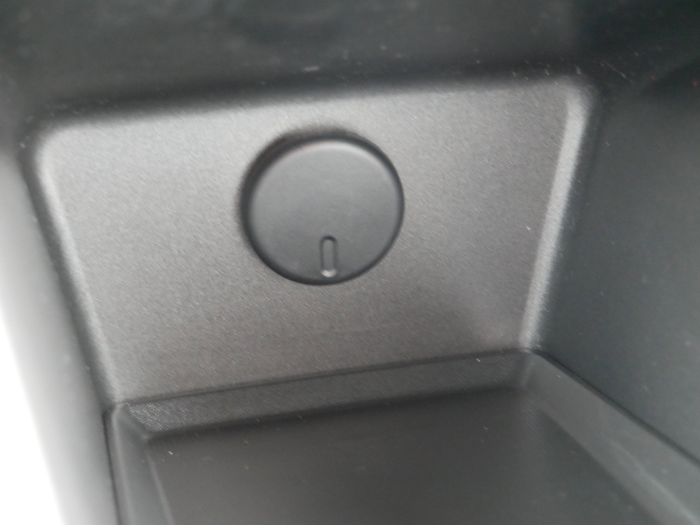 Used 2017 Chevrolet Equinox Premier w/ Enhanced Convenience Package AWD/4WD image 24