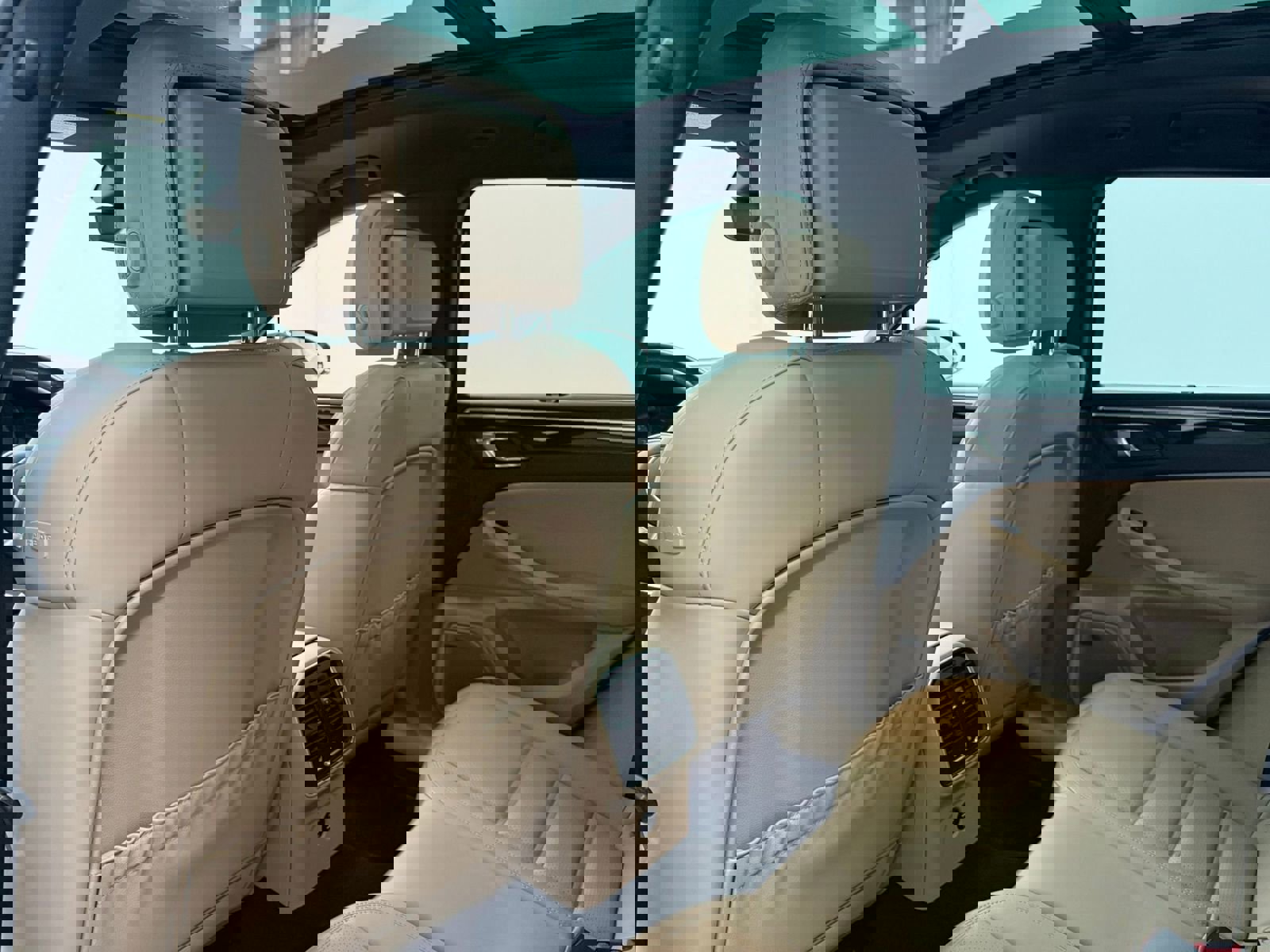 Used 2019 Porsche Macan S image 39