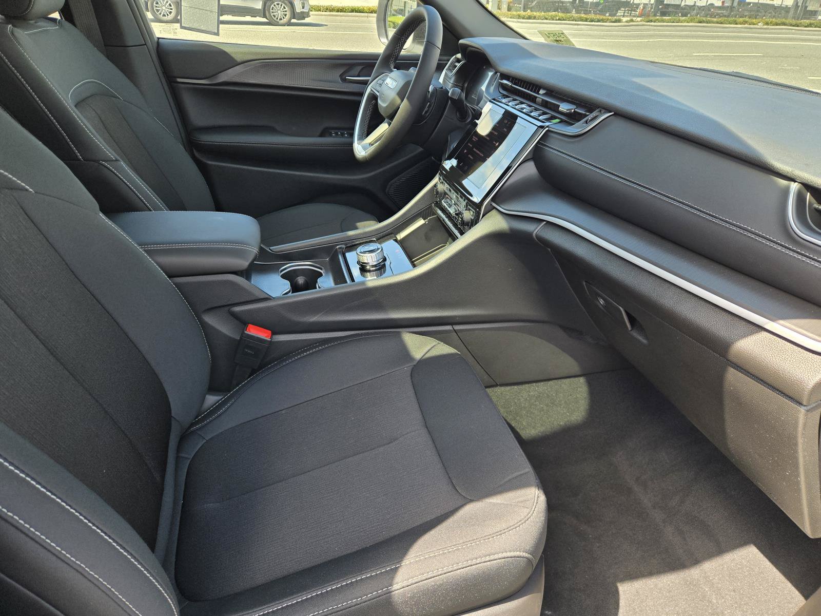 New 2026 Jeep Grand Cherokee Laredo X RWD image 34
