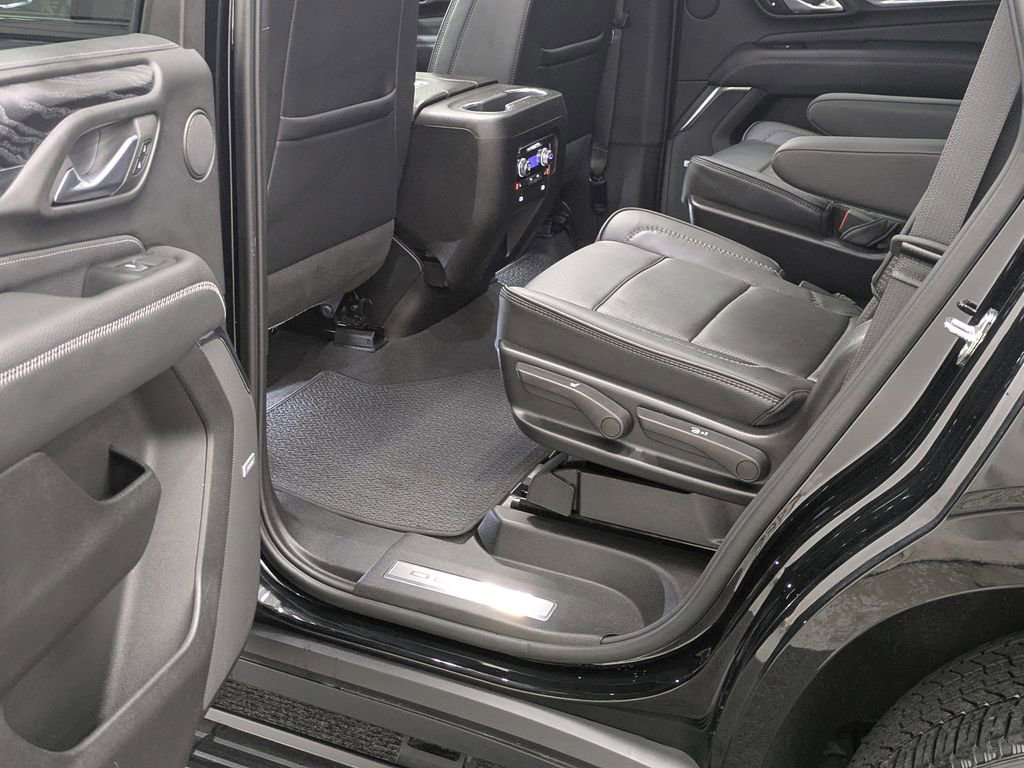 Used 2024 GMC Yukon Denali image 35