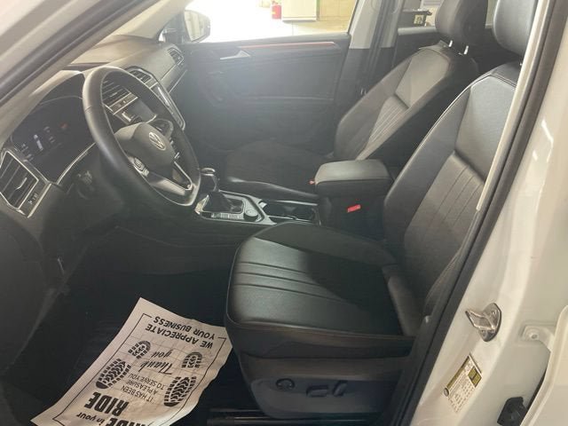 Certified 2024 Volkswagen Tiguan Wolfsburg Edition AWD/4WD image 15