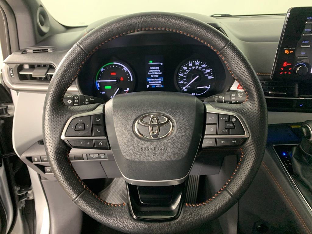 Used 2021 Toyota Sienna XSE w/ XSE Plus Package image 22