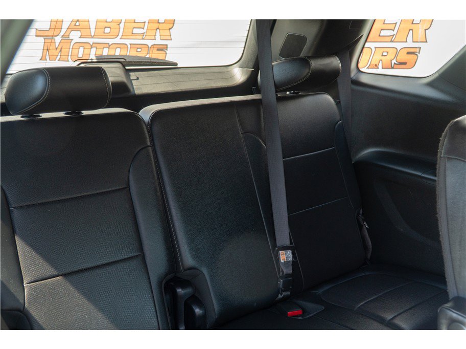 Used 2023 Chevrolet Traverse Premier w/ Redline Edition AWD/4WD image 3