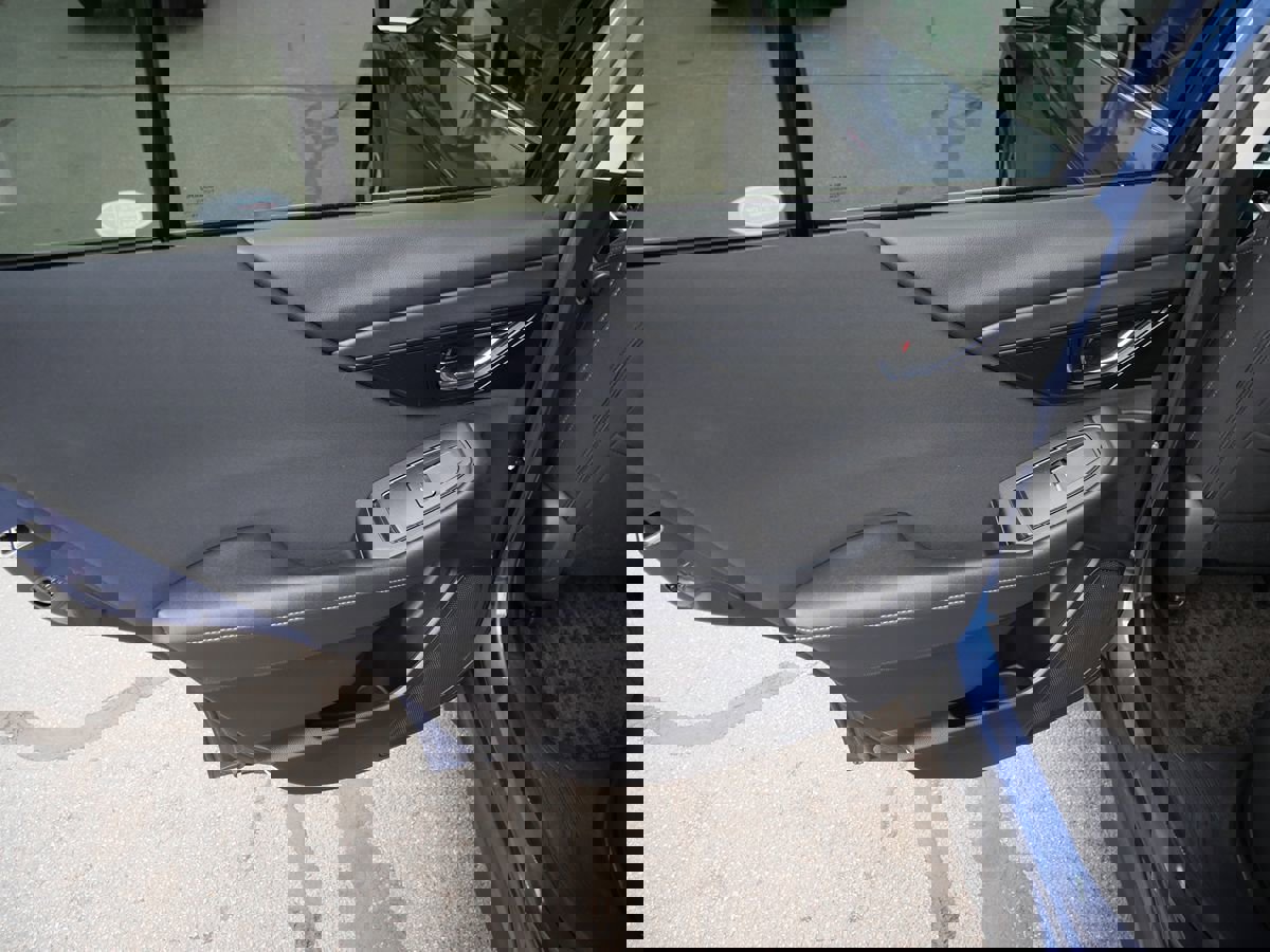 Used 2020 Subaru Outback Premium image 18